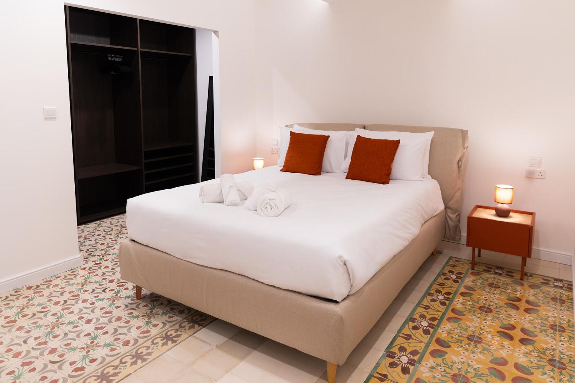 Florette Suite Designer Finish With Stunning Lounge Terrace By Arcobnb Флоріана Екстер'єр фото