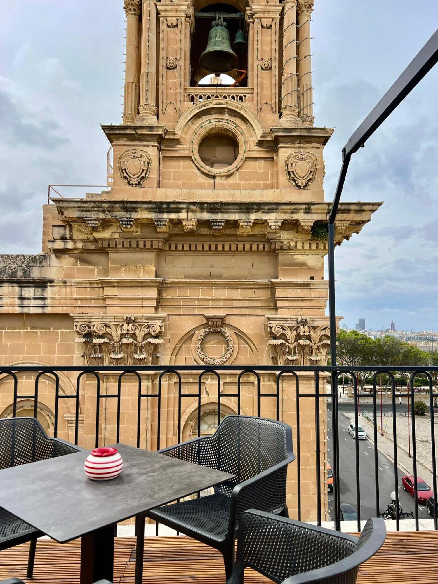 Florette Suite Designer Finish With Stunning Lounge Terrace By Arcobnb Флоріана Екстер'єр фото