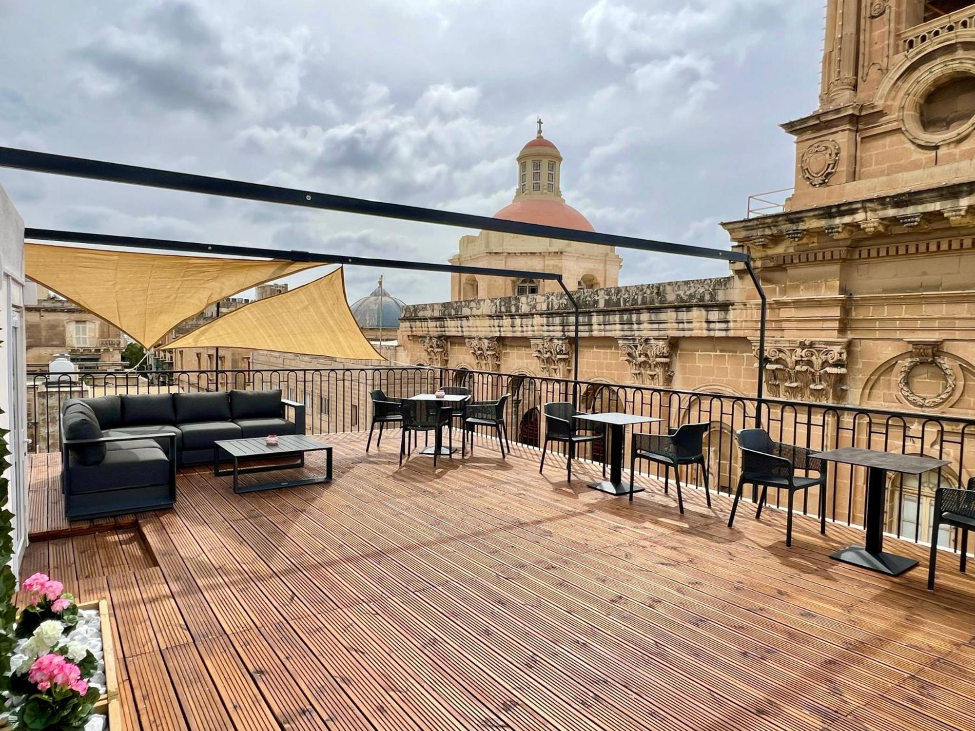 Florette Suite Designer Finish With Stunning Lounge Terrace By Arcobnb Флоріана Екстер'єр фото